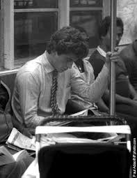 John Kennedy Jr Blends In With The Crowd As He Rides The Subway To His Job As A Lawyer In The District Attorney S Office In Kennedy Jr Jfk Jr John