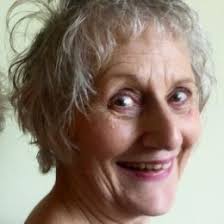 Lesley Stone (@IAmLesleyStone)