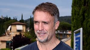 Browse 1,023 gabriel batistuta stock photos and images available, or start a new search to explore more stock photos and images. Gabriel Batistuta Sounds To Train In Mls Ruetir