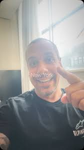 Feliz dia do vidraceiro para meus amigos!!! No melhor estilo vidraceiro  possível…!