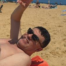 Im trying to set my running dimensions up to the text is at 90d and sitting  in line with the end of the dimension. It just won't do it. Anyone know what