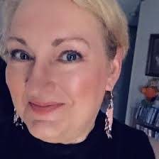 Michelle Schweitzer's Instagram, Twitter & Facebook