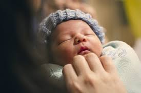 Smoking cessation is a form of withdrawal, and one of the symptoms is a sore throat. Smoking While Breastfeeding What Are The Risks