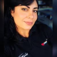 90+ perfiles de «Paula Serpa»