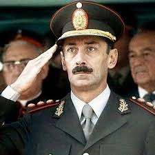 ⚠️ ALGUNOS NÚMEROS DE LA DICTADURA MILITAR 🇦🇷 ✔️ Duró 2818 días y nos  obligaron a pagar más de 20 mil millones de dólares de deuda de empresas  privadas. Así comenzó nuestra