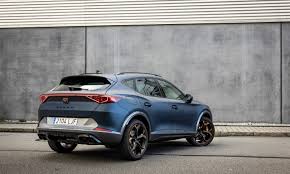 Les phares à led de la cupra formentor dessinent un profil cupra emblématique. Neuer Cupra Formentor Vz E Hybrid Preise Leistung Termine Automativ De Das Auto Magazin