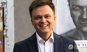 Szymon hołownia razem z marcinem prokopem prowadzili „mam talent! od pierwszej edycji show jesienią 2008 roku. Szymon Holownia Odchodzi Z Mam Talent