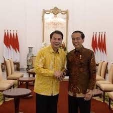 Azis syamsuddin (born 31 july 1970) is an indonesian politician who is currently a deputy speaker of the people's representative council. M Azis Syamsuddin Aziz Syamsuddin Twitter