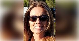 Lori Everhart's Instagram, Twitter & Facebook