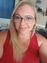 Hello, good afternoon, we invite you to come and try our delicious  promotion of 10 pieces of quesabirrias with 3 drinks accompanied by lemons  and sauces for $35