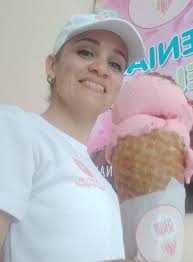 Disfruta un helado suave y rico 😋