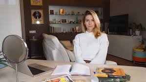 Nekünk, magyar előadóknak fogalmunk sincs arról, mennyire. Index Kultur Dallos Bogi Az X Faktor Eletem Legnagyobb Lehetosege Es Elmenye Volt