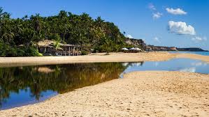 Nas praias de porto seguro você encontra tranquilidade, belezas naturais, contato único com a natureza, muita badalação, gente bonita e tudo quer conhecer as mais belas e agitadas praias de porto seguro? Top 10 Melhores Praias De Porto Seguro Terravista Brasil