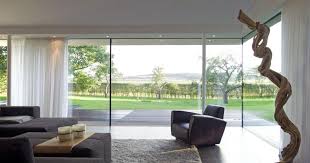 Bungalow Wo Sich Licht Und Klarheit Treffen Das Haus