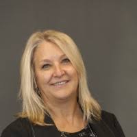 Linda Lien's Instagram, Twitter & Facebook