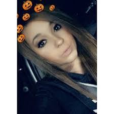 Amber Goins's Instagram, Twitter & Facebook