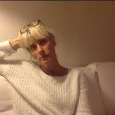 I höst går flyttlasset för prinsessan madeleine, maken chris och barnen leonore, nicolas och lilla adrienne. Annika Hakansson On Twitter Tva Rubriker Pa Samma Sida Barnen Dor Av Svalt I Syrien Svensk Damtidnings Chefredaktor Jag Ar Republikan Https T Co Edj7pq6otg