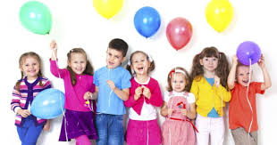 Nu este niciodată prea târziu pentru a avea o copilărie fericită. Citate Despre Copilarie Care Te Vor Impresiona