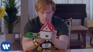 + debuted at number one on the uk albums chart for sales of 102,000 copies. Ed Sheeran Lego House Official Music Video Youtube