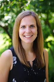 Leanne Lenz's Instagram, Twitter & Facebook