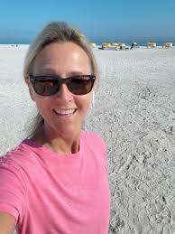 Hey, there are worse places to get your six miles in! Happy girl!☺️🌊❤️