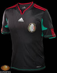El anfitrión sudáfrica inaugurará su copa del mundo el viernes al enfrentarse a méxico, una selección obsesionada con hacer historia, en el soccer city de johannesburgo, ante 90.000 aficionados y una audiencia de millones de espectadores. Jersey Mexico Negro 2010 Www Macj Com Br