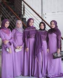 Tetapi berbeda dengan masalah warna, kita tidak dapat berimajinasi lalu membayangkan suatu warna yang baru. Hijabers Ini 8 Tips Mix And Match Outfit Warna Ungu Untuk Look Sehari Hari