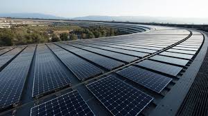 Antara contoh penggunaan tenaga matahari adalah pemanasan air, pemanasan banguna dan juga antara taburan tenaga suria di malaysia adalah teluk apan, pulau langkawi,kedah, kampung hulu. Skim Pemeteran Tenaga Bersih Akan Diperkenalkan Pada 1 Januari Bagi Menggalakkan Penggunaan Panel Solar Amanz