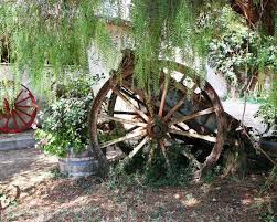 Country Life By Lori Cimler On Etsy Rustikales Bauernhausdekor Rustikale Einrichtung Garten Deko