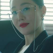3,077 отметок «нравится», 20 комментариев — tvn 드라마 공식 계정 (@tvndrama.official) в instagram: ì‚°í›„ì¡°ë¦¬ì› ì—„ì§€ì› íŒ¨ì…˜ ëª…í'ˆ ë°•ìŠ¤ ì²´ì¸ ì•ˆê²½ì¤„ ë§ˆìŠ¤í¬ ìŠ¤íŠ¸ëž©ã…¡ ë¡¯ë°on