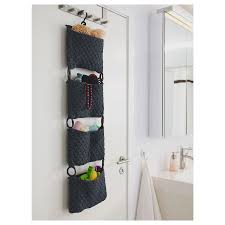 Frische Einrichtungsideen Und Erschwingliche Mobel Kleine Badezimmer Badezimmer Lagerung Hangeaufbewahrung
