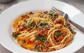 On occasion, i stir in shr. Beef Ragu With Spaghetti Recipe Eatwell101