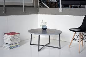 Handgefertigter Couchtisch Aus Beton 80 Durchmesser Betonmobel Runder Couchtisch Betontisch Beistelltisch Aus B Couchtisch Couchtisch Rund Wohnzimmertisch