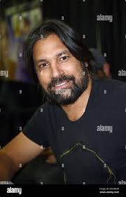 Atlanta, Géorgie, États-Unis. 25th févr. 2023. Manu Bennett en présence  pour ATL Comic con