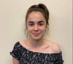 Elisha Dow's Instagram, Twitter & Facebook