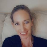 Amanda Makowski's Instagram, Twitter & Facebook