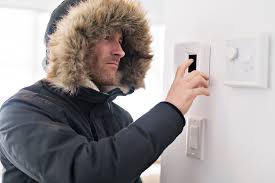 Normally, the fan draws air over the cold evaporator coils and recirculates it back into your house. 6 Thermostat Problems That May Affect Your Furnace Tips From Your Farmers Branch Tx Air Conditioning Service Provider