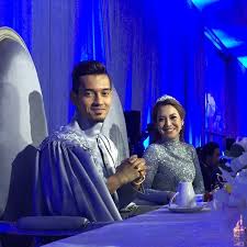 Zoechip is a free movies streaming site with zero ads. Terlajak Romantik Foto Foto Majlis Resepsi Perkahwinan Raf Yaakob Dan Mawar Rashid Iluminasi