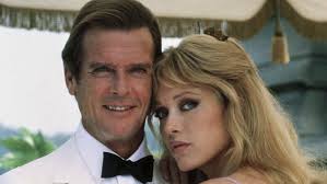 Tout James Bond : Dangereusement vôtre, 007 est presque Moore