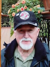 Peter Bailey born Feb. 7 1945 so we are same age. Served as a corporal in  the Marines in Vietnam 1966-1968. Don't recognize pic but believe we were  friends in GC. Passed