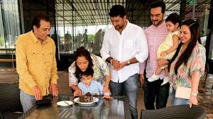 Nikki bella is trying to tread lightly after a political controversy sparked off on her instagram page, but she may just be alienating everybody by playing both sides against the middle!. In Photos Dharmendra Hema Malini And Esha Deol Celebrate Ahana Deol S Birthday In Intimate Ceremony