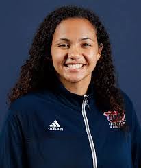 Madelyn Hammer's Instagram, Twitter & Facebook