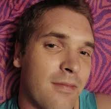 How to bolt the engine down to the riser plate