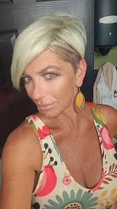 Short hair ideas for women over 50