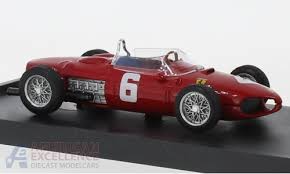It was driven by sebastian vettel and kimi räikkönen. Diecast Car Ferrari 156 1961 R Ginther