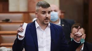 Azt gondolhatnánk, hogy itt véget is ér a történet, de azt kell mondjam, hogy koránt sem! Ez Munkahely Uzente Jakab Peter Lehuto Fideszes Kollegainak 24 Hu