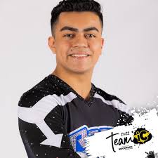 💛🖤 Congratulations to the first seven athletes joining us in 2022 as TEAM  iC MAX! SWIPE TO VIEW➡️ 1️⃣ Gianna Macchiarulo