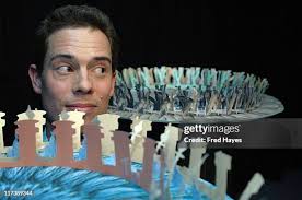 2.210 Eric Raeder Fotos und hochauflösende Bilder