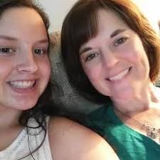 Lisa Vaught (@LisaVaught3)