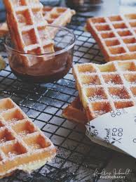 Pate A Gaufres Croustillantes En 2020 Gaufres Croustillantes Recette Gaufre Facile Gaufres